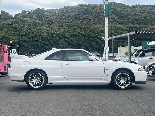 1996 Nissan Skyline GT-R 2.6 V-Spec 4WD photo 8
