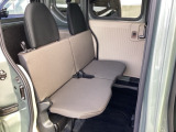 乗車人数や荷物の量、車内での過ごし方に合わせて、シートのレイアウトを変更できます。