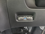 ビルトインタイプの【ETC】で見た目もスッキリ。高速道路の利用にとても便利です。