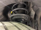 お車を安心してお乗りいただく為には、足回りの定期点検が欠かせません。サービスサポート(有償保証)では無料点検もご提供しており、安心のカーライフをお過ごしいただけるサポート体制が整っています。