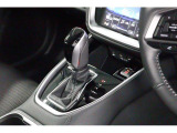 USB充電ポートはモニターと連動。APPLE CAR PLAYやANDOROID AUTOはこちらに繋いで操作できます。