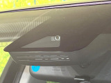 【トヨタセーフティセンス】走行中に前方の車両等を認識し、衝突しそうな時は警報とブレーキで衝突回避と被害軽減をアシスト。より安全にドライブをお楽しみいただけます。