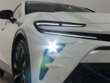 高輝度で点灯速度が速く、しかも消費電力の少ないLEDヘッドライトが装備されています!LEDの明るい光が走行中の視界の確保をサポートして、夜のドライブがより楽しく安全に運転できます♪