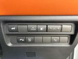 ♪ご検討中に気になる部分がございましたら、お電話で現車を見ながら細かい所までご説明致します♪お客様からのお問合せをスタッフ一同心よりお待ちしております♪