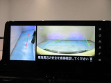 サイドブラインドカメラです。左前方を映します。巻き込みの確認ができますよ