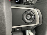 【アダプティブクルーズコントロール】長距離の運転が快適に♪設定した車速を上限に前方の車両との距離をキープ!ハンドルのスイッチで操作できるため、アクセルやブレーキでの疲れを軽減します☆