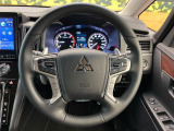 【純正革巻きステアリング】上質な革を使用することで、手にしっかり馴染みとても運転しやすいハンドルです♪