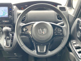 ステアリングも使用感が少なく、きれいな状態となっております♪