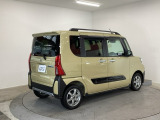 タント ファンクロス 4WD 