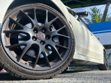 【BBS製19インチアルミホイール】大人気メーカーのホイールを装備♪軽量・高硬度のアルミホイールは、ハンドリング・加速など、走りの質を向上してくれます♪