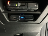 いまや快適なカーライフに欠かせないETCが付いています。