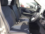 それぞれの分野のプロがお車の悩みや疑問に親身になって対応させていただきます。