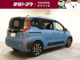 「中古車ハイブリッド保証」付き。ハイブリッド機構を無償で保証します。保証期間は、初度登録年月から10年目まで、またはロングラン保証が終わってから3年間。ただし累計走行距離が20万km以内です。