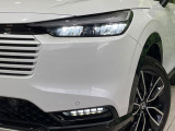 【シーケンシャルターンランプ付きLEDヘッドライト】人気の『流れるウィンカー』付きのLEDヘッドライトを装備♪高級感はもちろん、点灯時は存在感たっぷりで他車からも認識されやすく安心です。