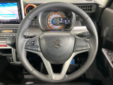 【純正革巻きステアリング】上質な革を使用することで、手にしっかり馴染みとても運転しやすいハンドルです♪