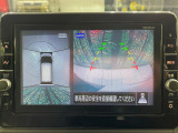 【マルチアラウンドモニター】専用のカメラにより、上から見下ろしたような視点で360度クルマの周囲を確認することができます☆死角部分も確認しやすく、狭い場所での切り返しや駐車もスムーズに行えます。