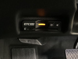 指定工場併設で末永く品質を保ちます。12ヶ月点検や車検はもちろんのこと、国家資格整備士によるお車のアドバイスも致します。