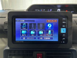 トヨタ純正7インチナビ(NMZK-W73D)装備。