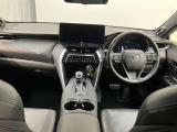 見通しのよいすっきりとした視界で、誰でも運転しやすいです。運転のしやすさは疲れにくさにも繋がりますよ♪