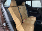 ◆LIBERALAは、輸入車選びの新たなスタイルを提案するインポート・セレクト・ブランドです。オーナー様となる方がクルマから直接感じる感性を第一にした、最良の一台との出会いをコーディネートいたします。