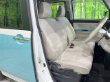 運転席シート廻りは使用感も少なく、良好な状態となっています。丁寧に使われていたことがよくわかりますね。