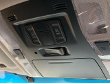 【両側パワースライドドア】スマートキーや運転席のスイッチで後席両側スライドドアの開閉が可能♪電動だから力を入れてドアを開ける必要がありません。