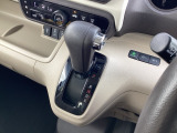シンプルで使いやすいシフトノブ
