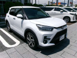 広々とした車内空間に優れた燃費性能。更にデザインも上質で人気のお車です!