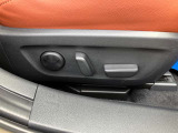 運転席側の電動シートがあり前後上下だけでなく背中側のランバーサポートも調節が出来ます。