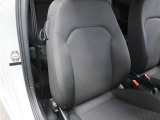 禁煙車ですので焦げや臭いなどはございません。気持良くお乗り頂けます。