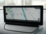 マツダコネクトの8.8インチワイドセンターディスプレイです。『Android Auto』『Apple CarPlay』や独自のコネクテッドサービスに対応したインターフェイスシステムです。