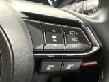 【マツダ・レーダークルーズコントロール】高速道路での長距離走行が楽に!自動で速度を保つクルーズコントロールが、衝突軽減システムと連携し、前方の車両を感知して車間を保つように速度調節してくれます!!