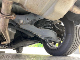 お車を安心してお乗りいただく為には、足回りの定期点検が欠かせません。サービスサポート(有償保証)では無料点検もご提供しており、安心のカーライフをお過ごしいただけるサポート体制が整っています。