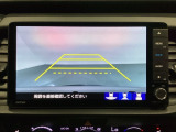 バックでの車庫入れも安心です! リアカメラが付いているバックモニター付のナビを装備しております。操作線もついており距離感も画面から確認できます。