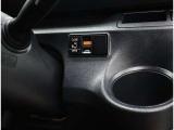 電動のスライドドアで楽々スムース!運転席からも開閉の操作もできます♪キーのスイッチひとつで自動開閉できる便利な機能もついてます♪