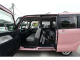 あなたに伝えたいことがまだまだたくさんあります。『坂出自動車』とWEBで入力し当店ホームページへお越しください。「坂出自動車」で検索して下さい。※車いすは見本です。