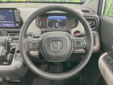 【純正革巻きステアリング】上質な革を使用することで、手にしっかり馴染みとても運転しやすいハンドルです♪