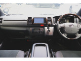 視点が高く、見通しが良い運転席。乗れば運転のしやすさが分かります♪