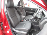 万が一のトラブルにも、全国の3000ケ所の日産サービス工場で修理可能!!年間走行距離無制限、バッテリーも保証対象です!