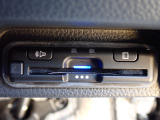 ■【ETC車載器】が装備されています。セットアップをしてお渡しとなり、ETCカードを差し込むだけで高速道路の利用が可能です。