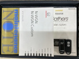 スマートキーは鍵をバッグに入れたままでもドアロックの開閉やエンジンのON・OFFができます。夜間や雨の日も鍵を探さなくて良いので便利です。