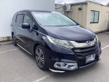 LEDヘッドライトと大型グリルで迫力あるスタイルになっております。
