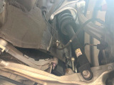 お車を安心してお乗りいただく為には、足回りの定期点検が欠かせません。サービスサポート(有償保証)では無料点検もご提供しており、安心のカーライフをお過ごしいただけるサポート体制が整っています。