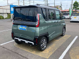 雹による凹みが少しありますが、その分価格がお買い求めやすくなっております。状態は担当営業までお申しつけ下さい。
