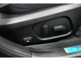 &rdquo;電動シートを装備。お客様に安全に運転頂けるよう座席の位置、座面の上げ下げやリクライニングの加減も細やかな設定を可能にしました。&rdquo;