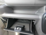 様々な箇所に収納に便利なBOXが付いて便利です
