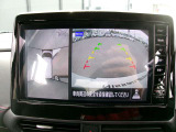 アラウンドビューモニター!空から見下ろしているかのような映像を映し出します。駐車時には安心ですよね♪