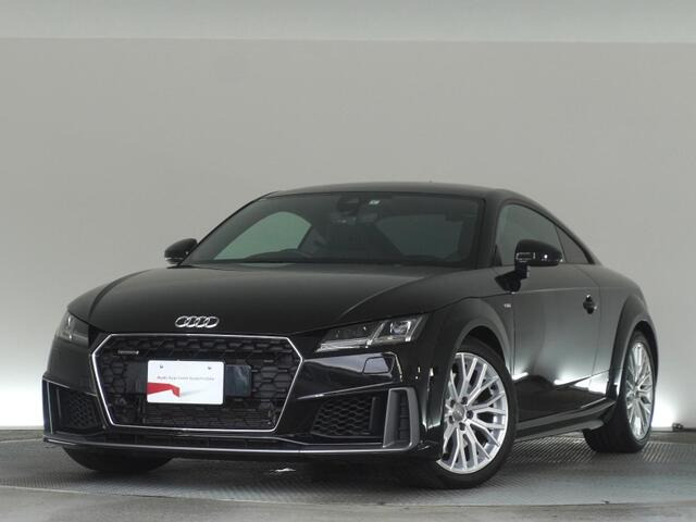 TTクーペ 45 TFSI クワトロ Sラインパッケージ 4WD
