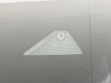【i-ACTIVESENSE】走行中に前方の車両等を認識し、衝突しそうな時は警報とブレーキで衝突回避と被害軽減をアシスト。より安全にドライブをお楽しみいただけます。