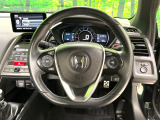 【純正革巻きステアリング】上質な革を使用することで、手にしっかり馴染みとても運転しやすいハンドルです♪